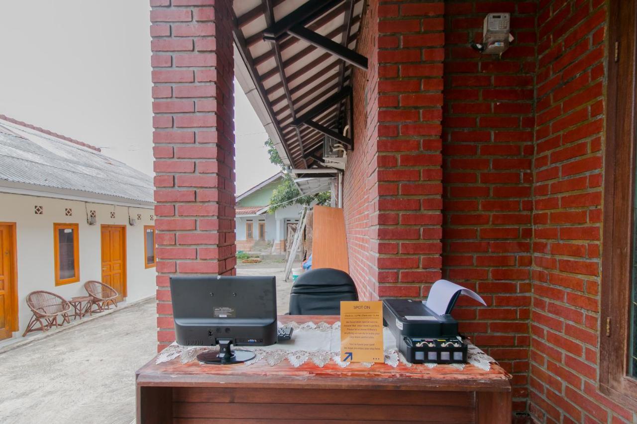 Ayu Homestay Syariah Sukabumi Kültér fotó