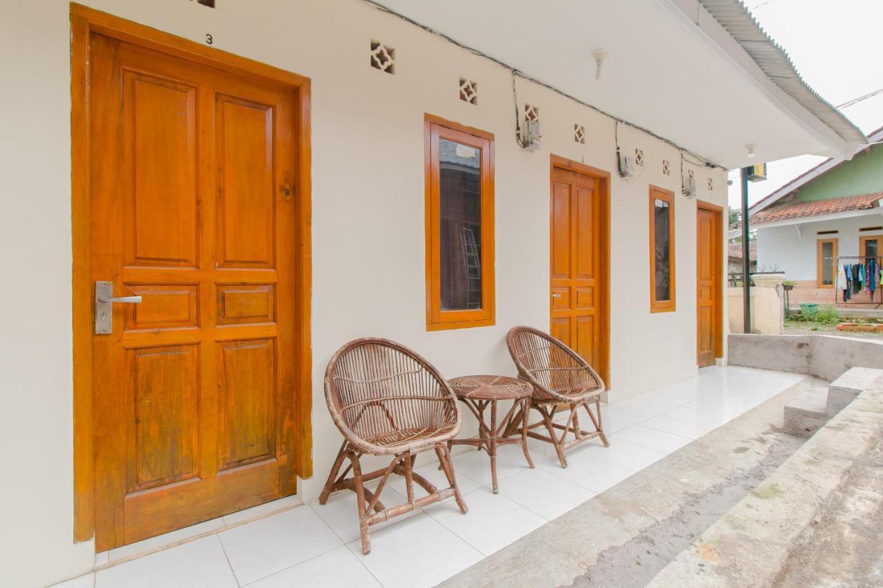 Ayu Homestay Syariah Sukabumi Kültér fotó